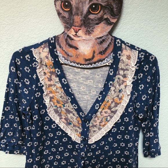 UO Kimchi Blue Mixed Print Floral Button Down Top - Picture 1 of 5